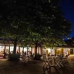 מלון Fjelsted Skov & Konference