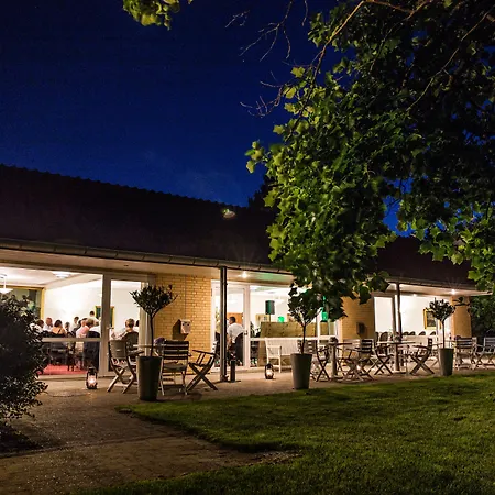 Fjelsted Skov & Konference فندق 3*