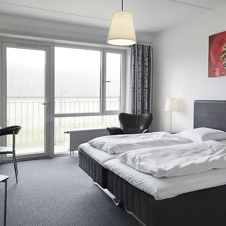 Fjelsted Skov & Konference فندق